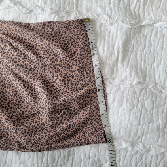 Abercrombie & Fitch Leopard Cinch Top Jumpsuit M EUC Ankle Wide Leg Lightweight - Picture 14 of 16